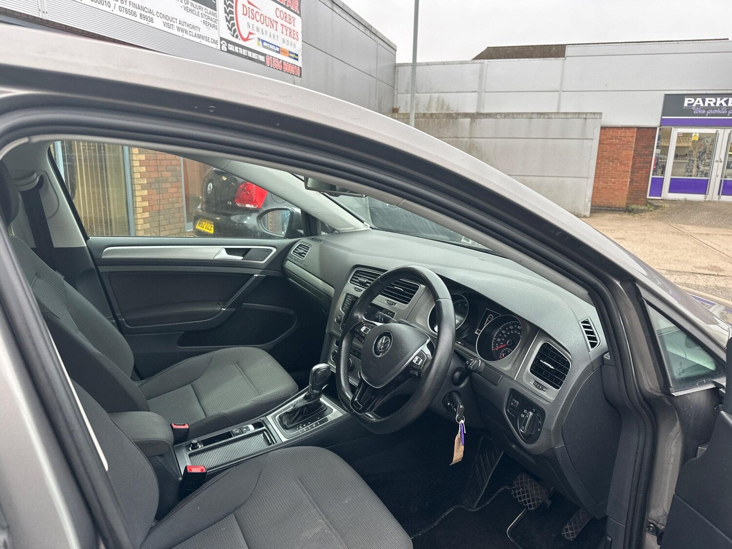 Used Volkswagen Golf 2015 for sale - 78074063: Photo 11