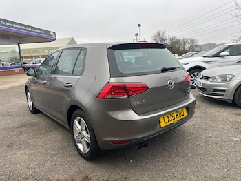 Used Volkswagen Golf 2015 for sale - 78074063: Photo