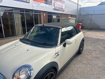 Used MINI Convertible 2009 for sale - 79039223: Photo