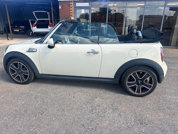 Used MINI Convertible 2009 for sale - 79039223: Photo
