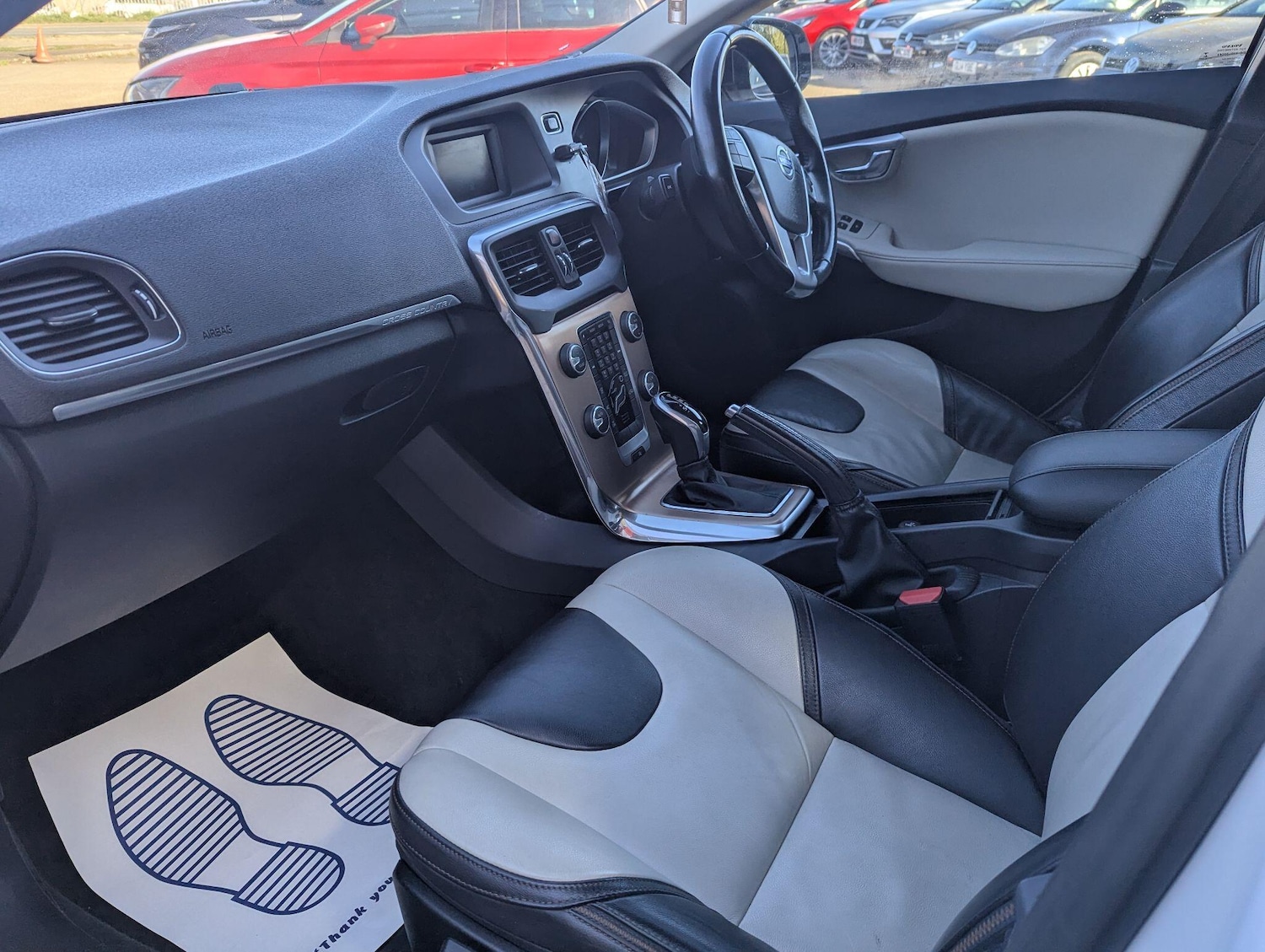 Used Volvo V40 2014 for sale - 78157025: Photo 12