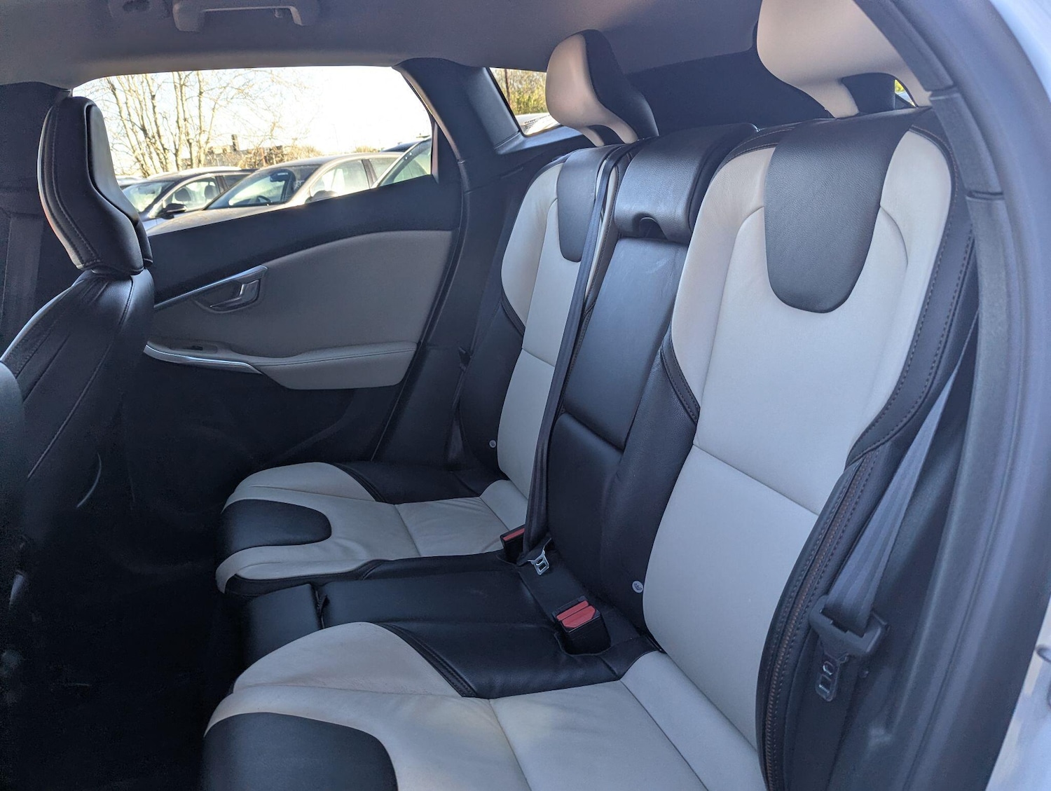 Used Volvo V40 2014 for sale - 78157025: Photo 14