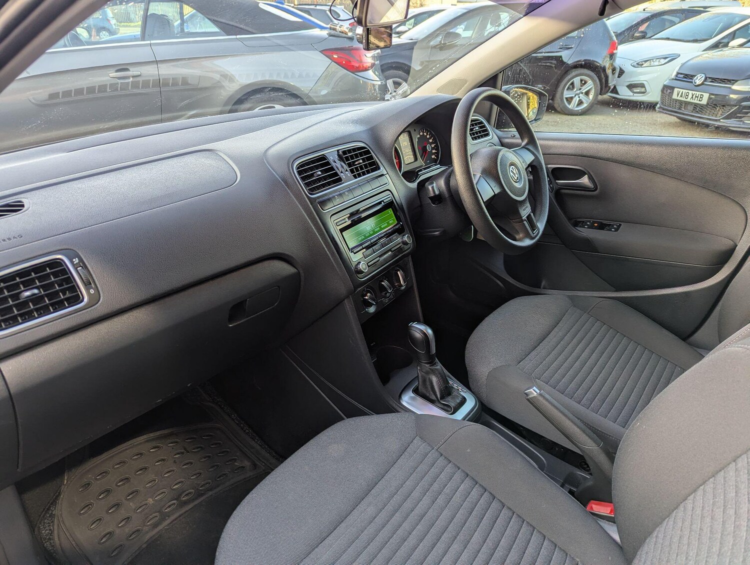 Used Volkswagen Polo 2012 for sale - 78074029: Photo 6