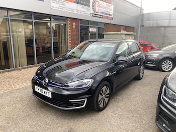 Used Volkswagen Golf 2020 for sale - 79577009: Photo