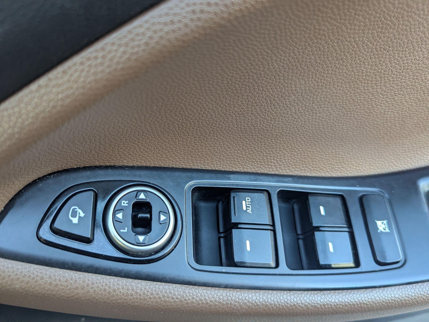 Used Hyundai i20 2015 for sale - 78074055: Photo 9