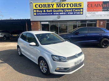 Used Volkswagen Polo 2016 for sale - 79521259: Photo