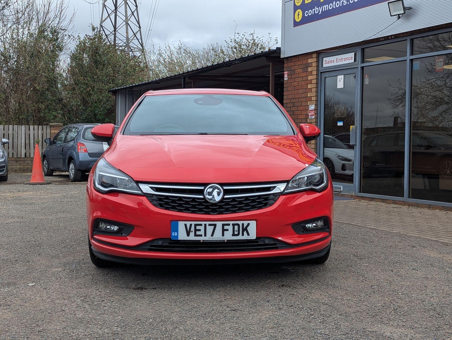 Used Vauxhall Astra 2017 for sale - 78074033: Photo 2