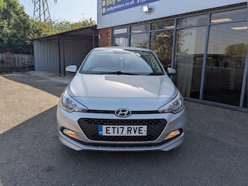 Used Hyundai i20 2017 for sale - 78728199: Photo