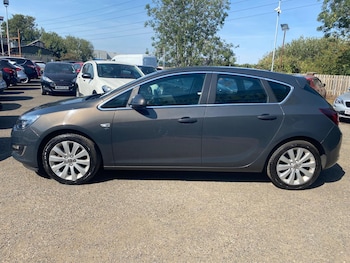 Used Vauxhall Astra 2015 for sale - 79484643: Photo