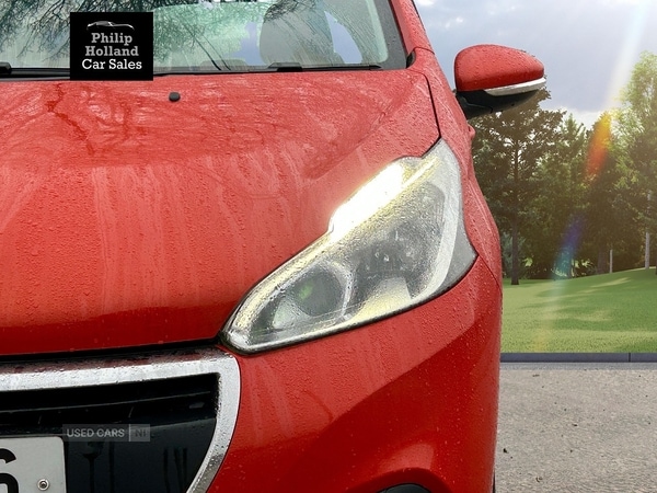 Used Peugeot 208 2015 for sale - 76856135: Photo 2