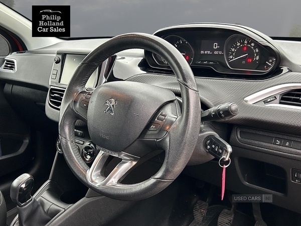 Used Peugeot 208 2015 for sale - 76856135: Photo 4