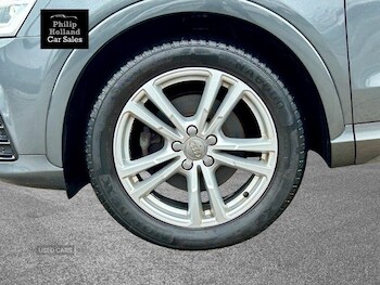 Used Audi Q3 2015 for sale - 77484787: Photo