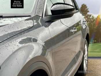 Used Volkswagen T-Roc 2020 for sale - 75081188: Photo