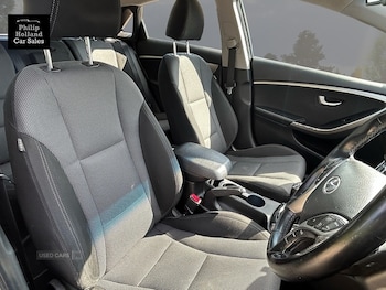 Used Hyundai i30 2016 for sale - 79401732: Photo