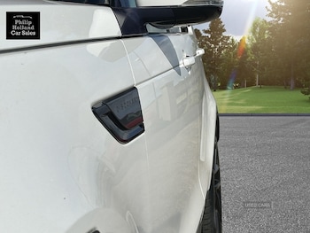 Used Land Rover Discovery 2019 for sale - 79472546: Photo