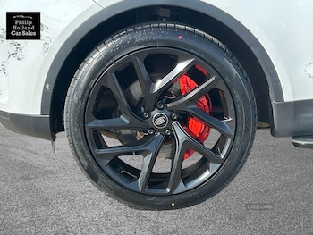 Used Land Rover Discovery 2019 for sale - 79472546: Photo