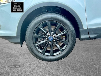 Used Ford Kuga 2015 for sale - 77050424: Photo