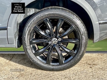 Used Volkswagen T-Roc 2021 for sale - 77525437: Photo