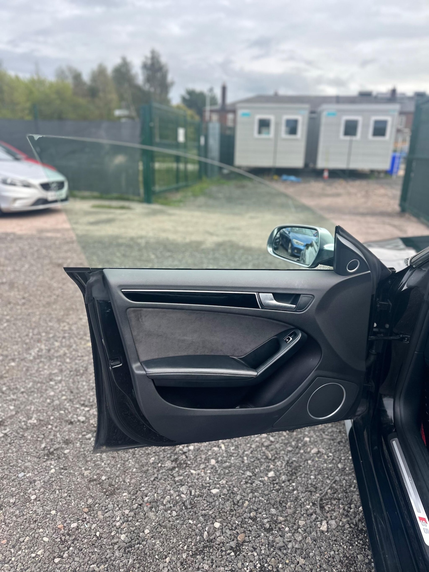 Vehicle 33