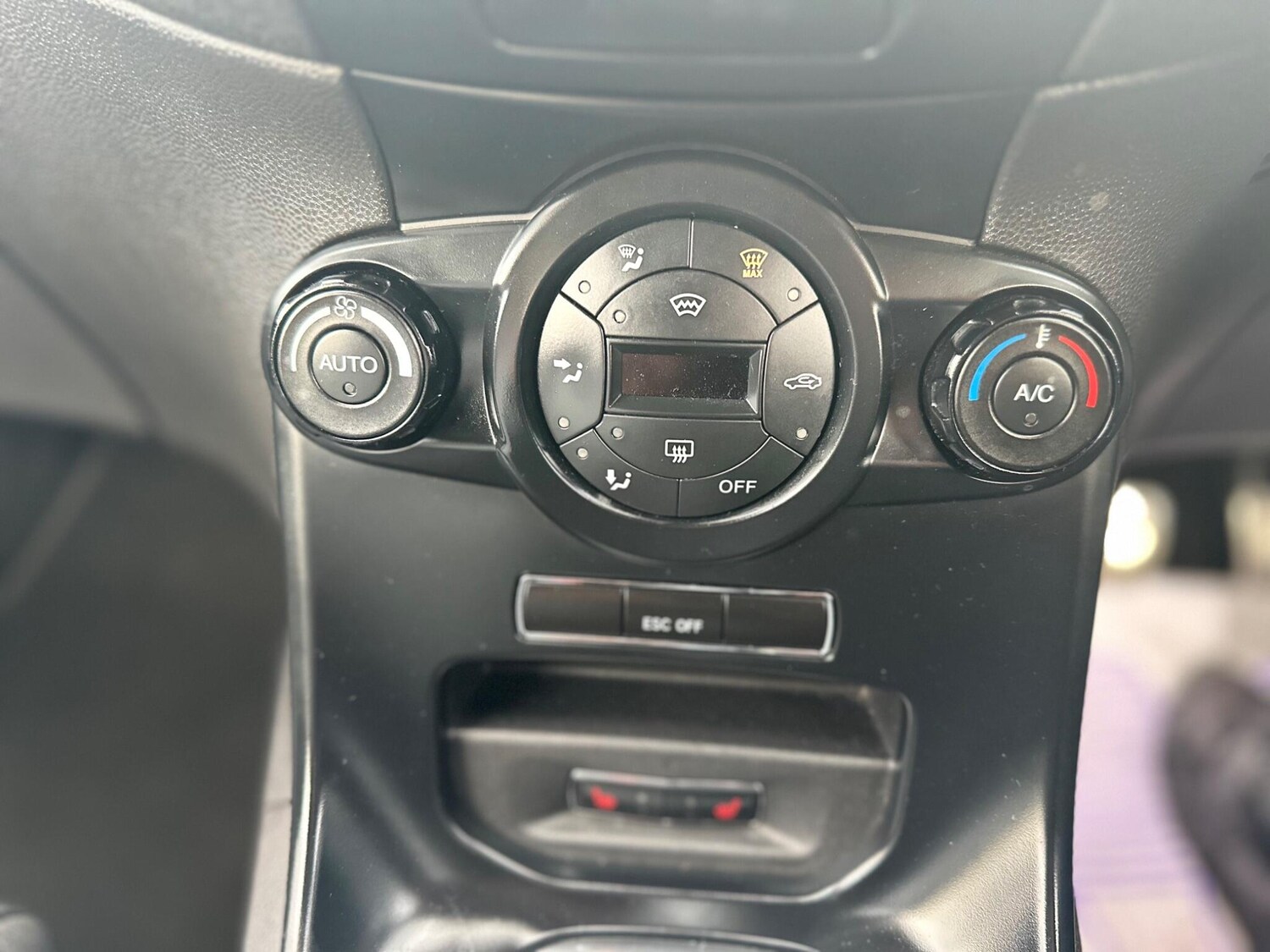 Used Ford Fiesta 2016 for sale - 76370946: Photo 44