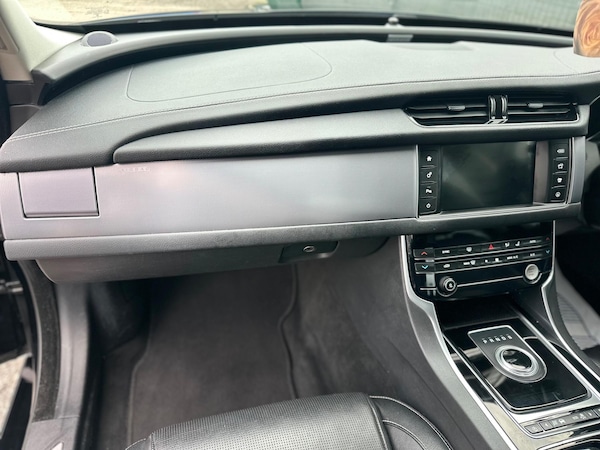 Used Jaguar XF 2018 for sale - 75115027: Photo 37