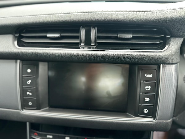 Used Jaguar XF 2018 for sale - 75115027: Photo 49