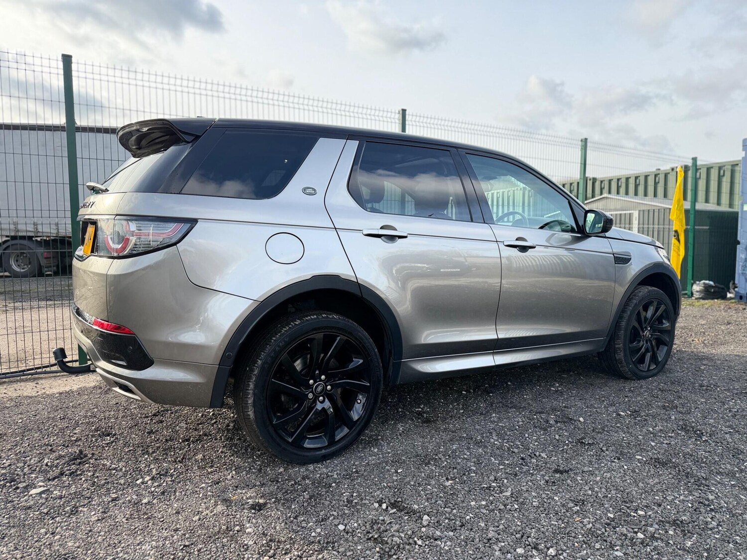 Used Land Rover Discovery Sport 2017 for sale - 77838833: Photo 10