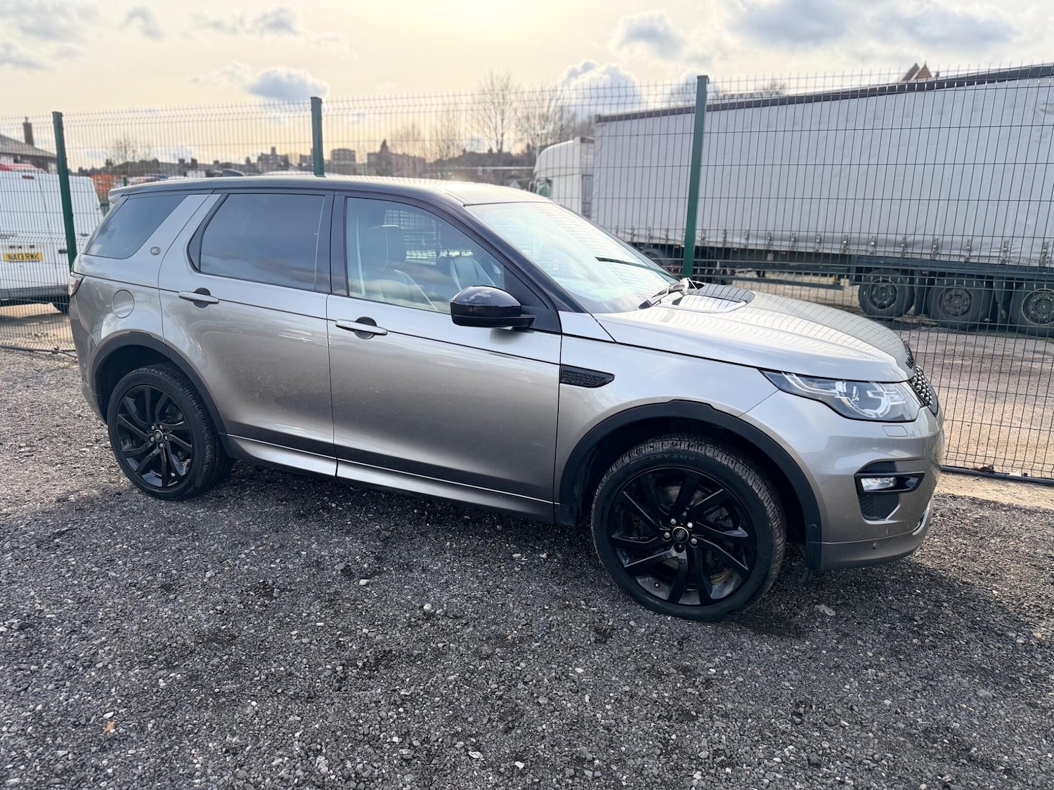 Used Land Rover Discovery Sport 2017 for sale - 77838833: Photo 5