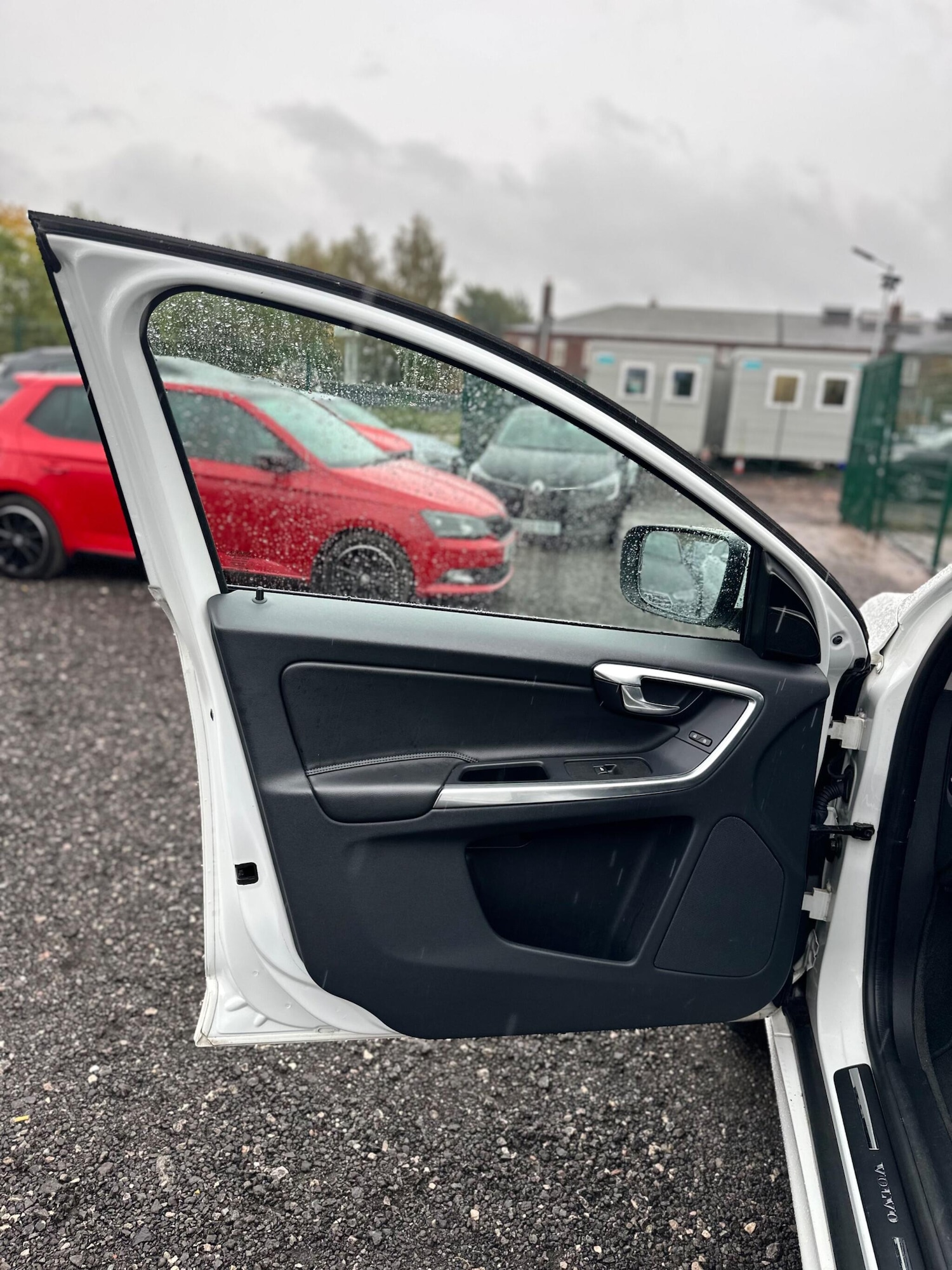 Used Volvo XC60 2016 for sale - 76166408: Photo 33