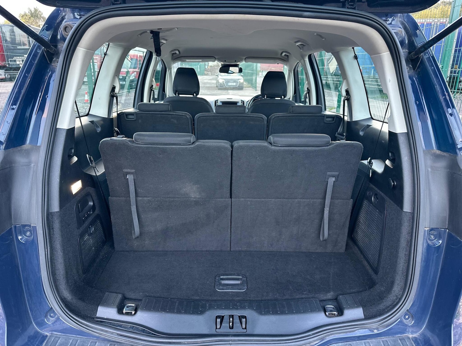 Used Ford Galaxy 2021 for sale - 76688727: Photo 15