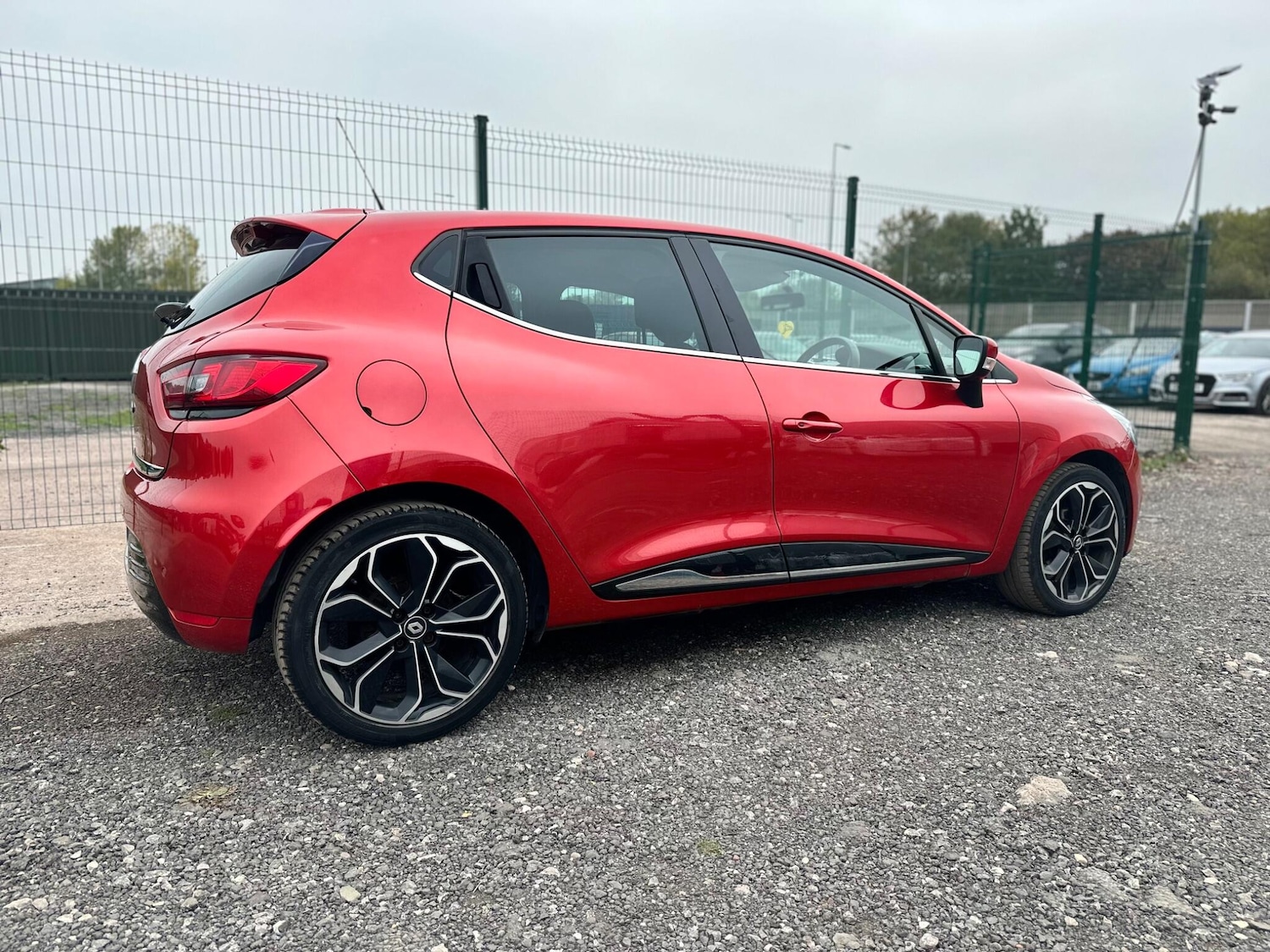 Used Renault Clio 2018 for sale - 76270586: Photo 10