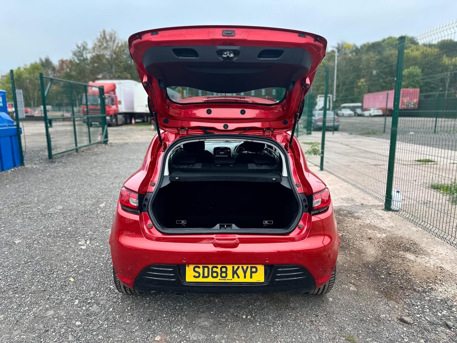 Used Renault Clio 2018 for sale - 76270586: Photo 16