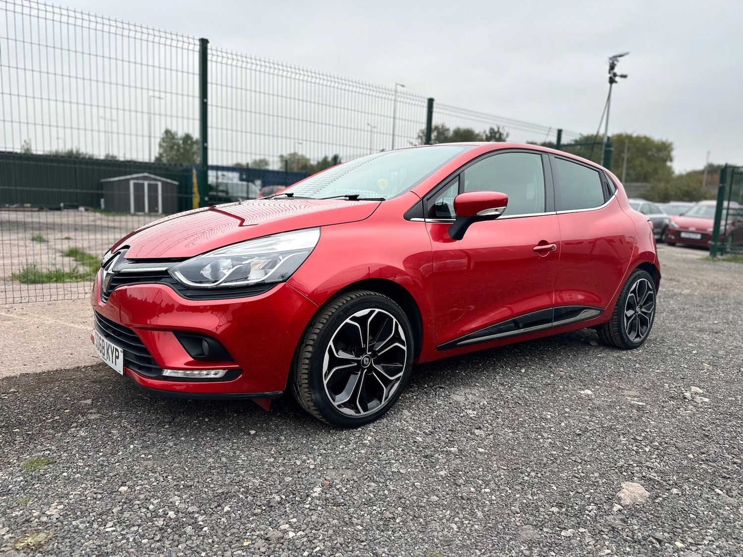 Used Renault Clio 2018 for sale - 76270586: Photo 24
