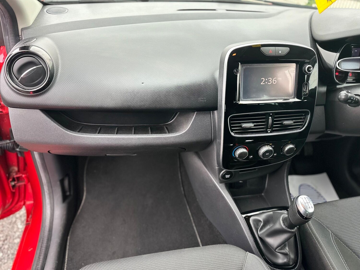 Used Renault Clio 2018 for sale - 76270586: Photo 36