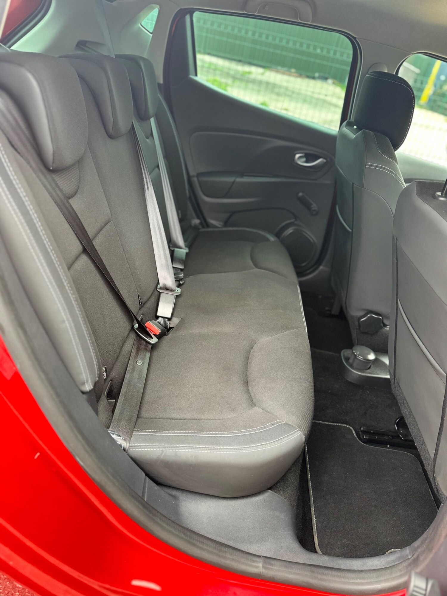 Used Renault Clio 2018 for sale - 76270586: Photo 37