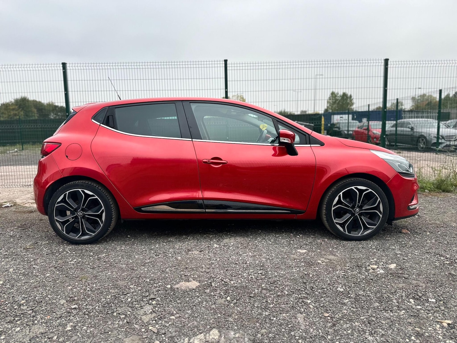 Used Renault Clio 2018 for sale - 76270586: Photo 8