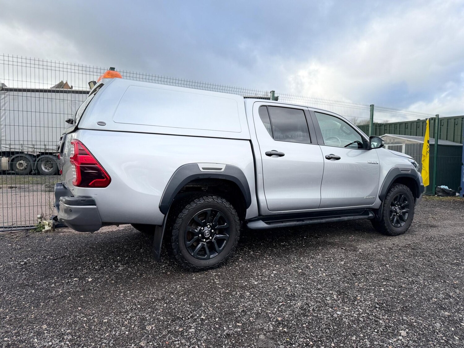 Used Toyota Hilux 2021 for sale - 77573850: Photo 10