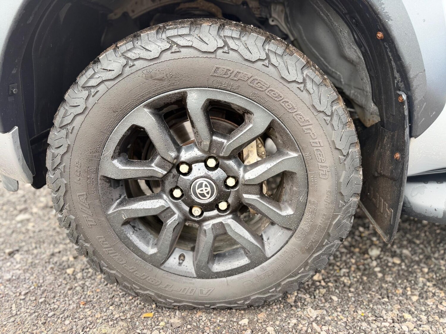 Used Toyota Hilux 2021 for sale - 77573850: Photo 31