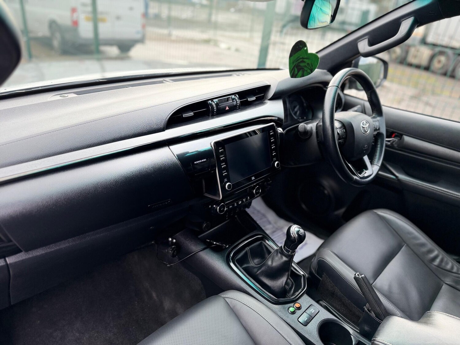 Used Toyota Hilux 2021 for sale - 77573850: Photo 35