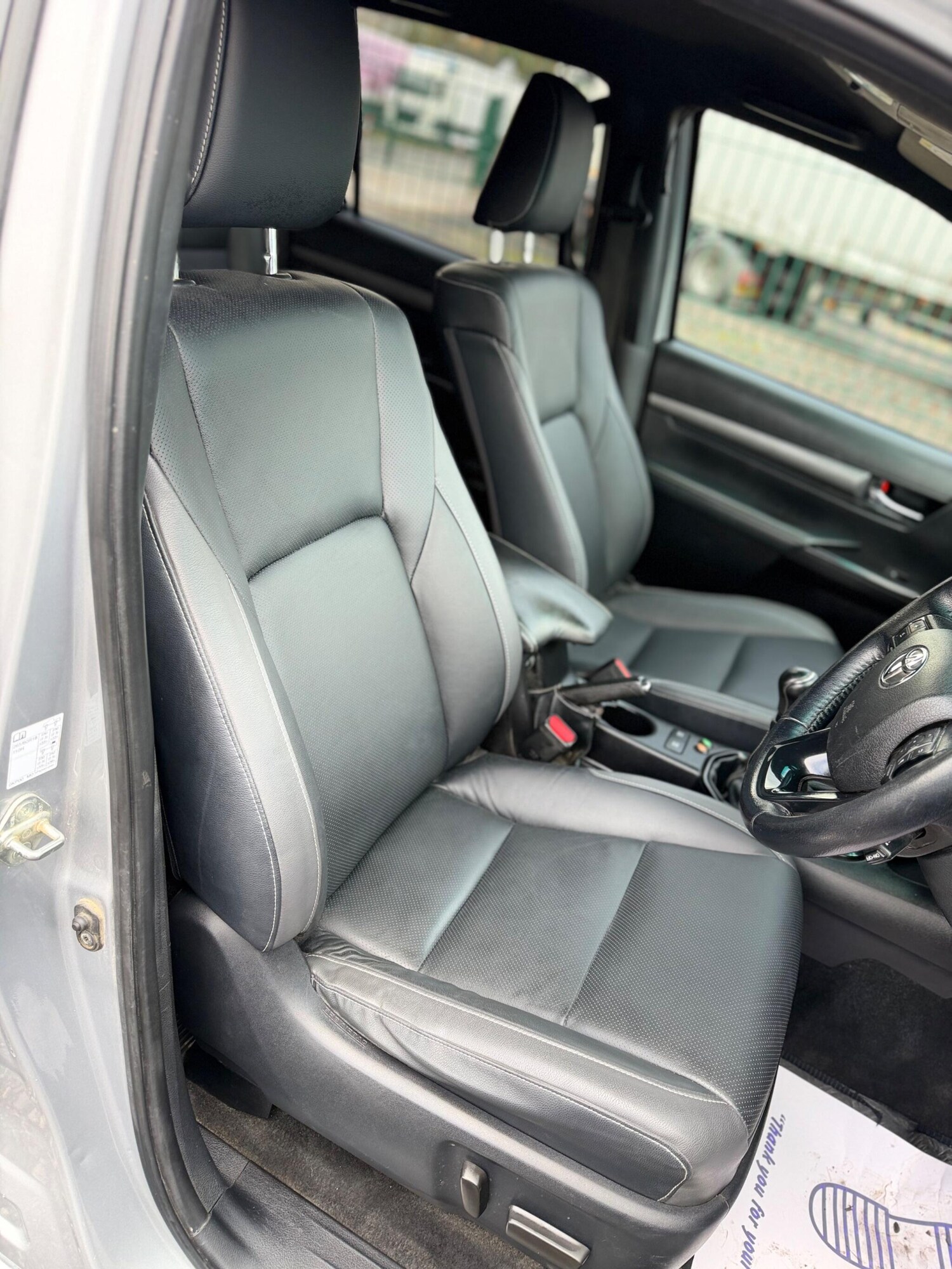 Used Toyota Hilux 2021 for sale - 77573850: Photo 42