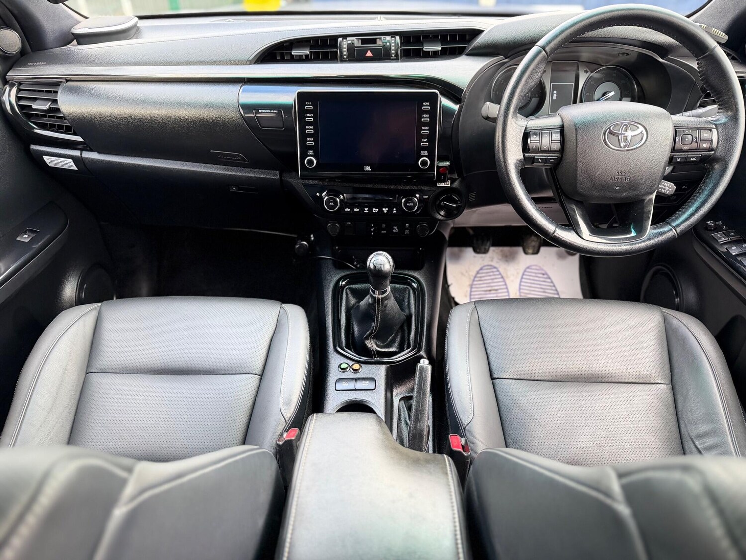 Used Toyota Hilux 2021 for sale - 77573850: Photo 46