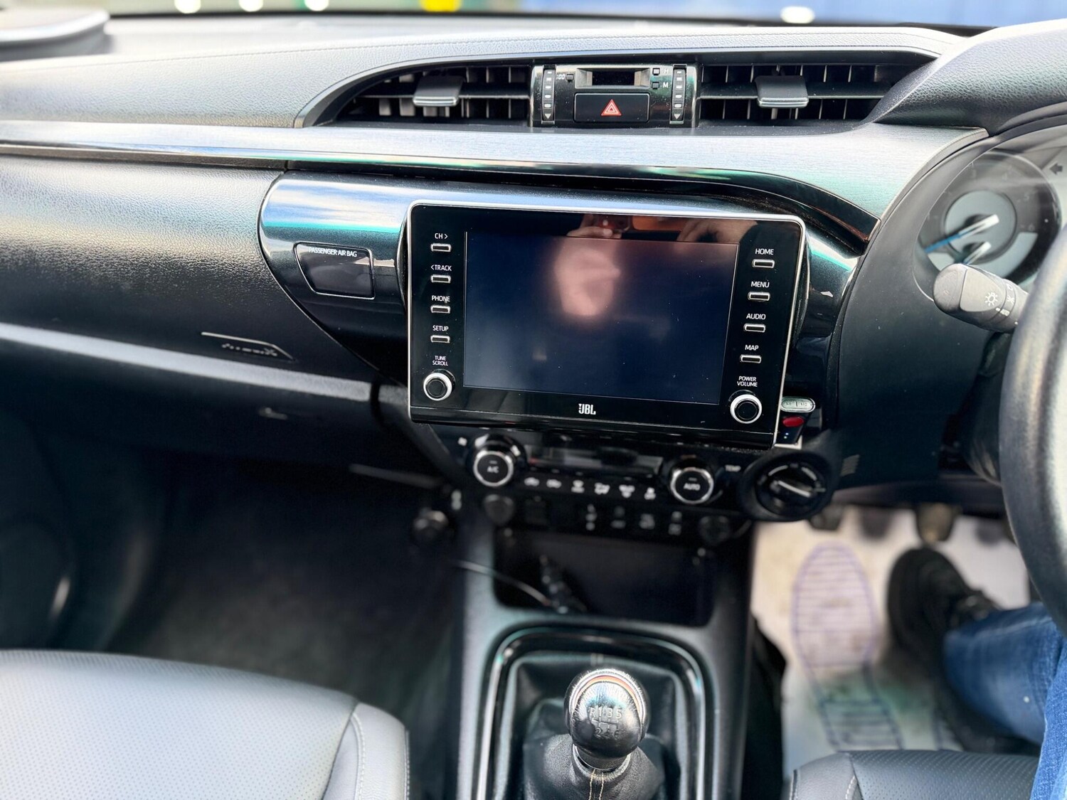 Used Toyota Hilux 2021 for sale - 77573850: Photo 49