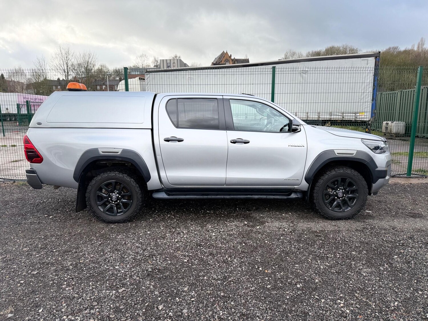 Used Toyota Hilux 2021 for sale - 77573850: Photo 7