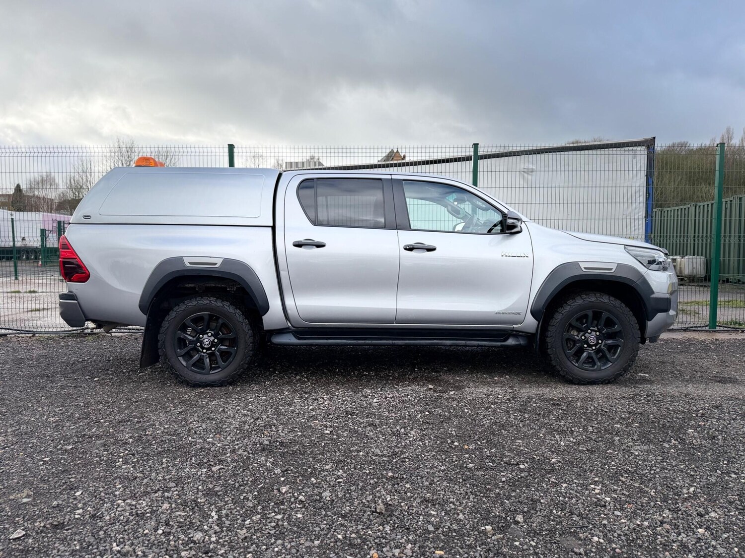 Used Toyota Hilux 2021 for sale - 77573850: Photo 8