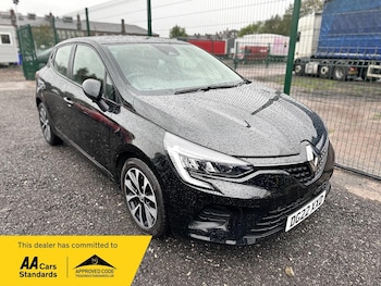 2022 (22) - 1.0 TCe Iconic Euro 6 (s/s) 5dr