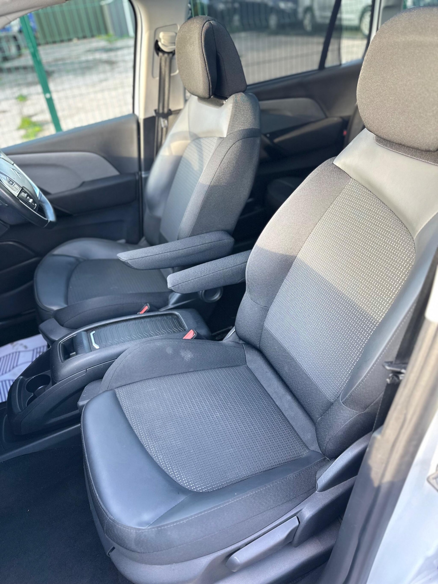 Used Citroen C4 Grand Picasso 2021 for sale - 76377667: Photo 35