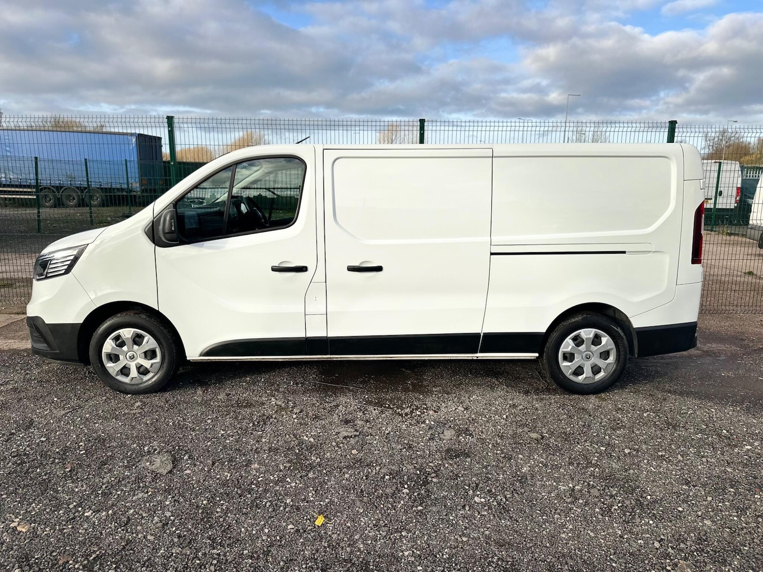 Used Renault Trafic 2023 for sale - 76913296: Photo 13