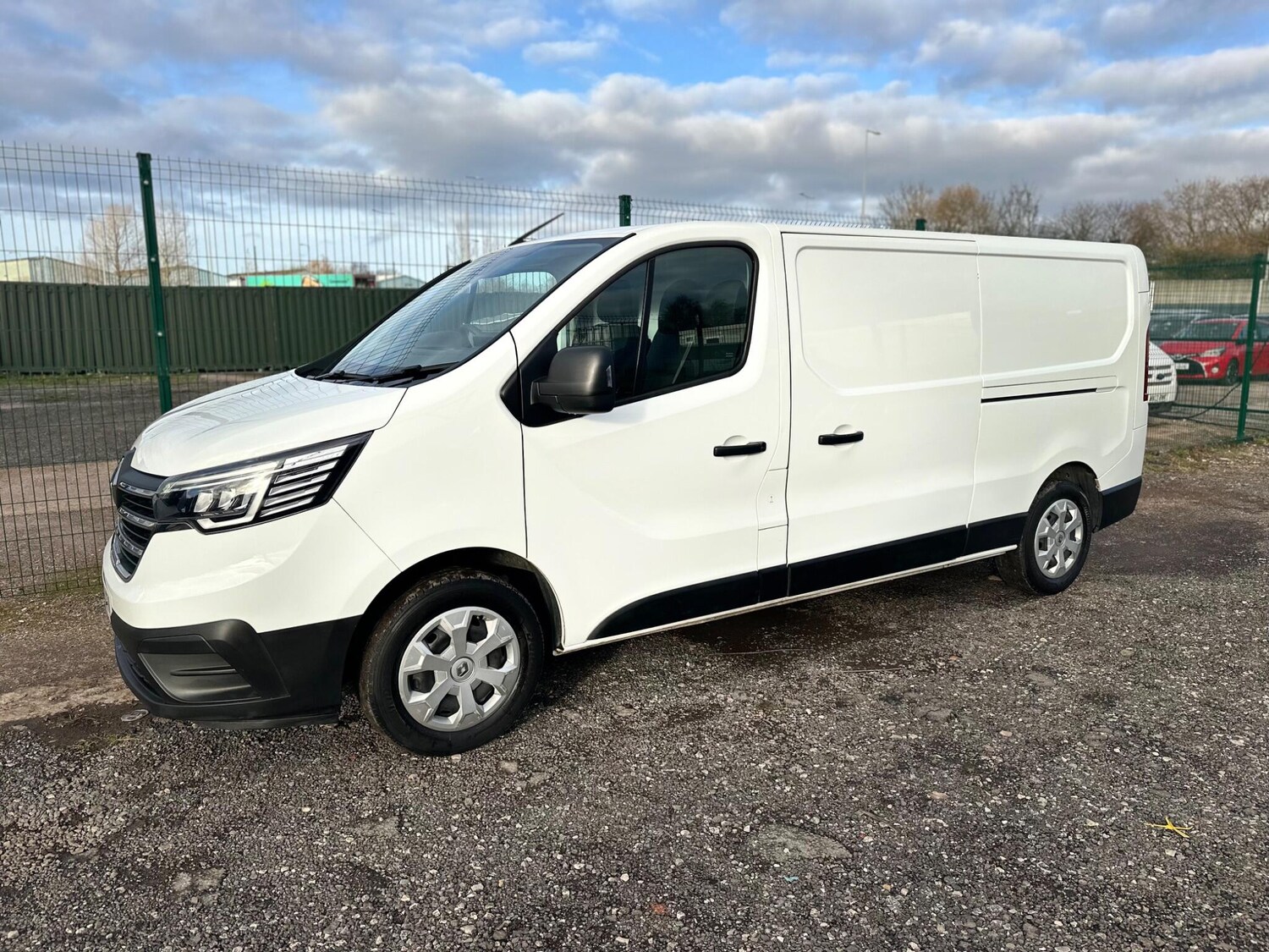 Used Renault Trafic 2023 for sale - 76913296: Photo 16