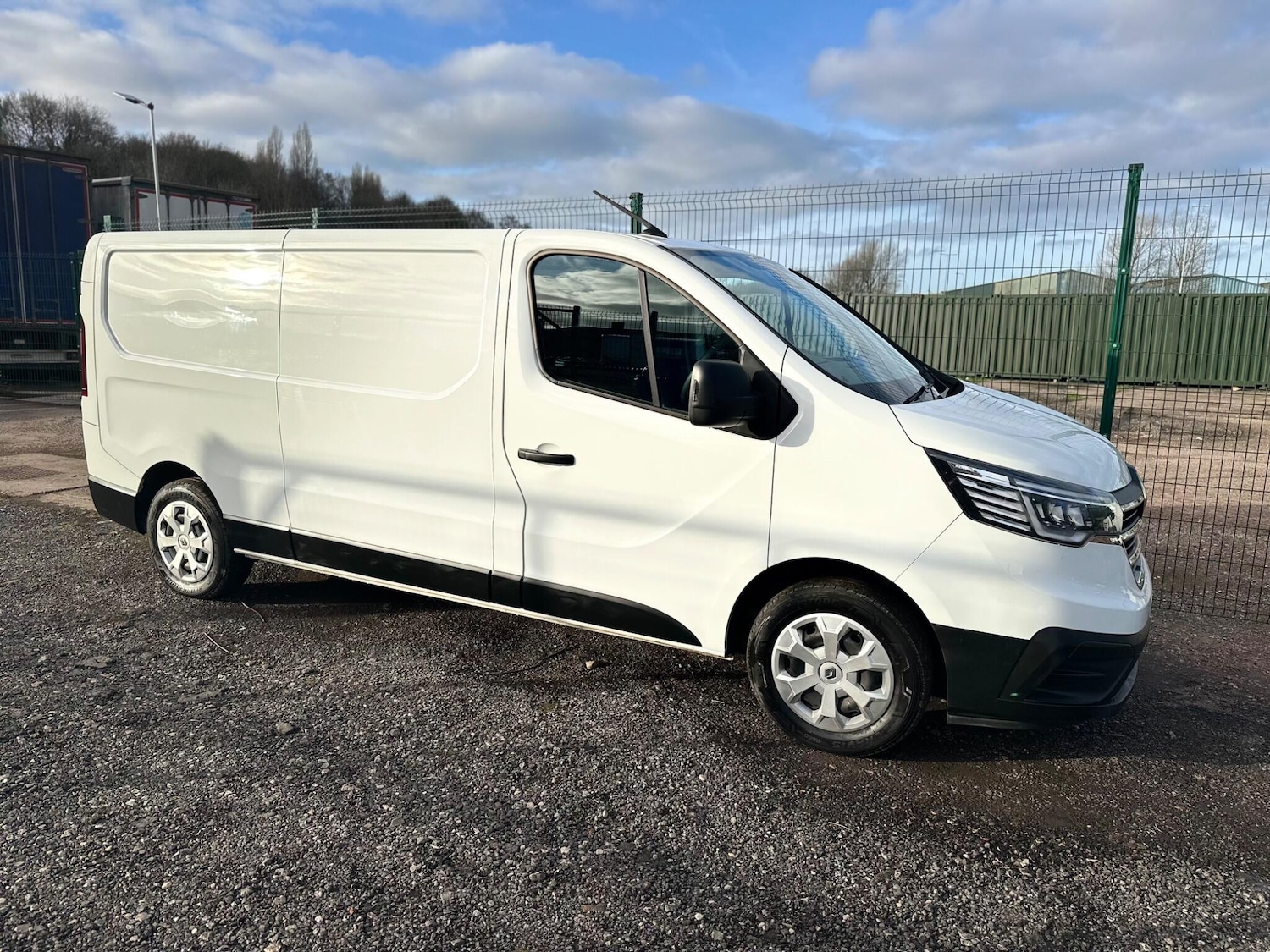Used Renault Trafic 2023 for sale - 76913296: Photo 4