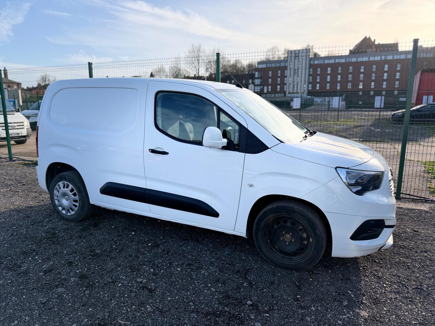 Used Vauxhall Combo 2021 for sale - 78047044: Photo 4